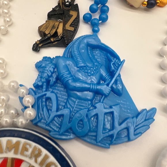 Lot of 29 Vintage Mardi Gras Beads Necklaces Endymion Tucks Zulu Jazz Centurions - Picture 13 of 15